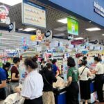 CÁC ĐƠN VỊ MIỀN TRUNG TĂNG CƯỜNG PHỤC VỤ BÀ CON TRƯỚC MƯA BÃO SỐ 13